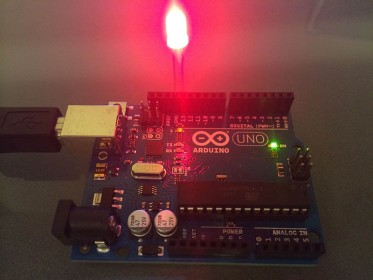Arduino UNO with an extra LED